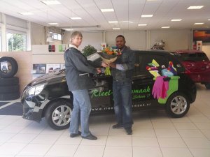 rieelauto02.thumb.jpg.aaf6734055d5641924ba6728e2925a33.jpg